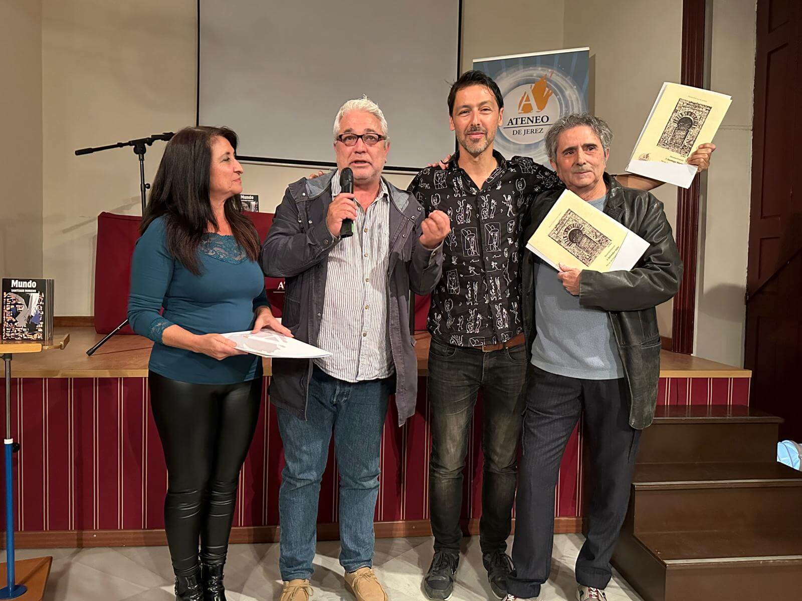 RECITAL – el MUNDO bajo los ojos de Santiago Moreno