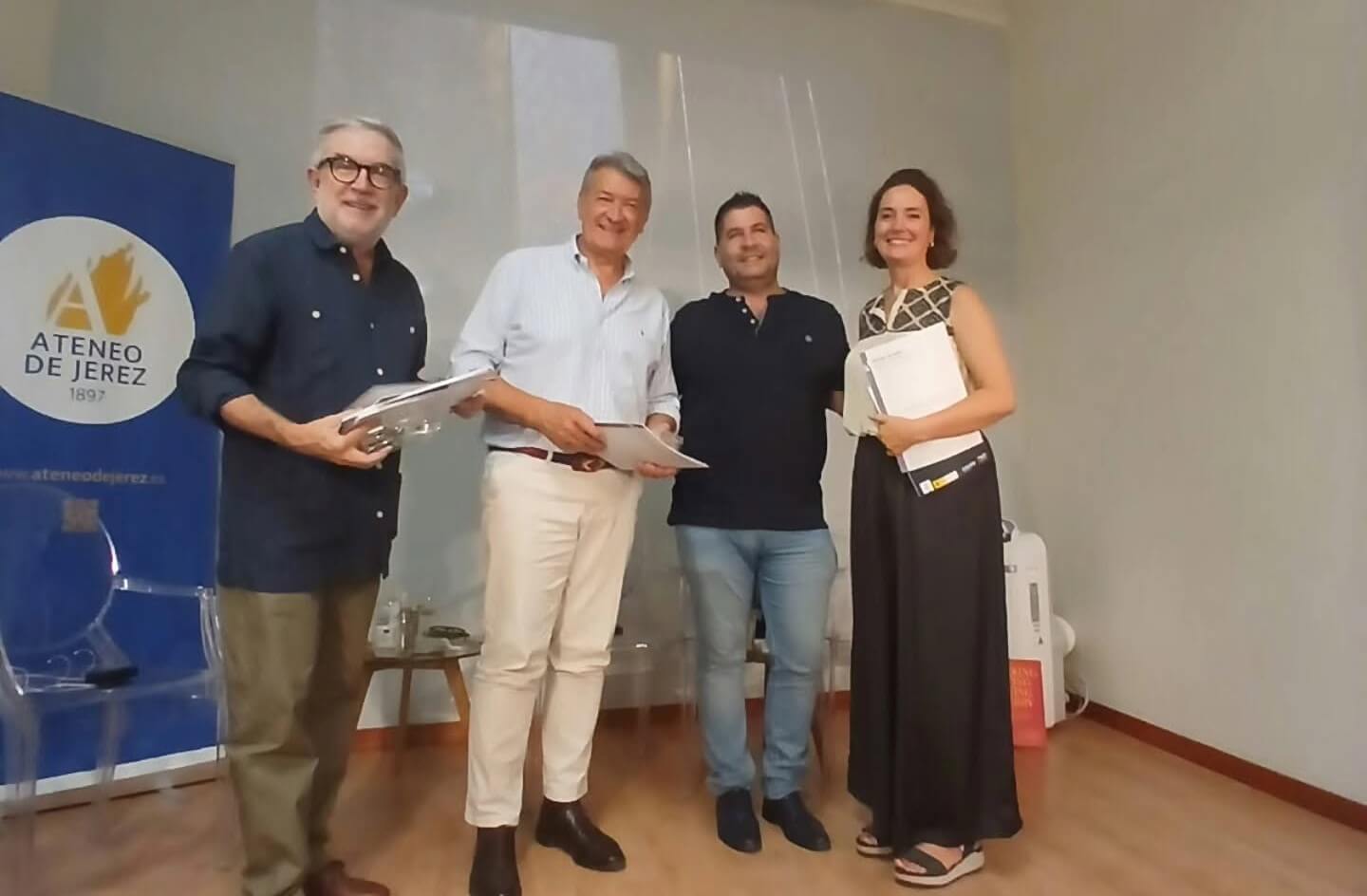 Cata ilustrada y maridaje “Comer, beber, amar Jerez”