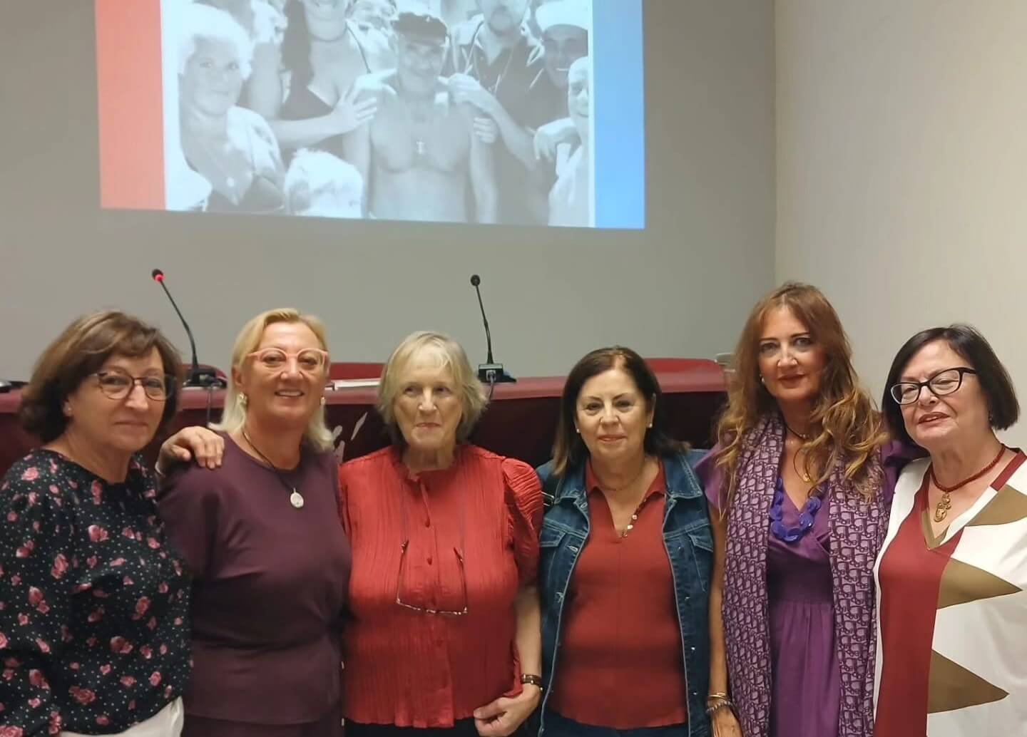 Conferencia “Nadia Consolani”. Del rojo de Tiziano al azul de Cádiz